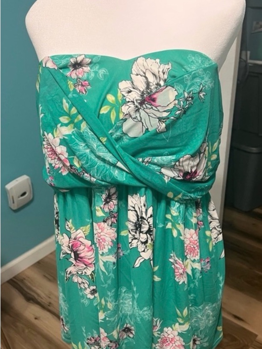 torrid Teal Floral Strapless top 3x